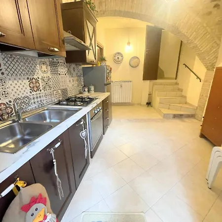 A1 - No Car Required Centrally Located - Sleeps 46 *