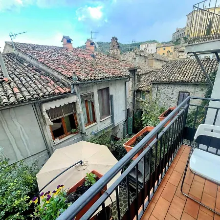 A1 - No Car Required Centrally Located - Sleeps 46 斯波莱托