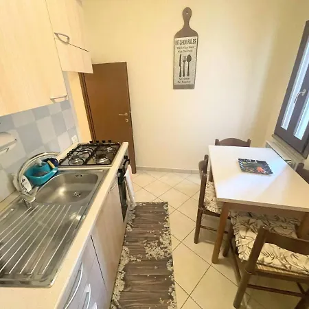A1 - No Car Required Centrally Located - Sleeps 46 Lägenhet