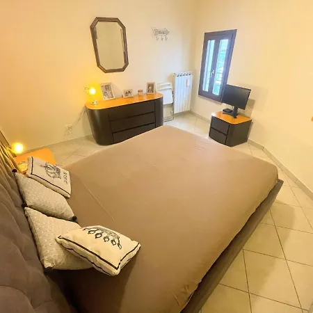 公寓 A1 - No Car Required Centrally Located - Sleeps 46 斯波莱托