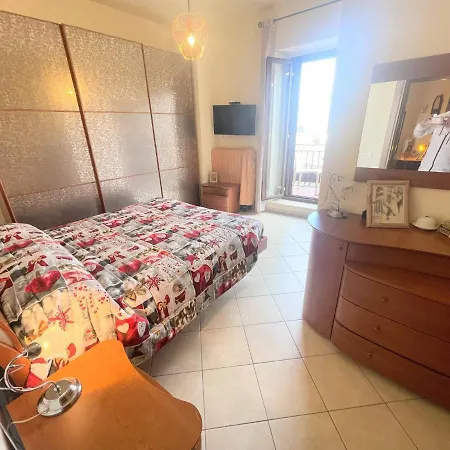 Lägenhet A1 - No Car Required Centrally Located - Sleeps 46
