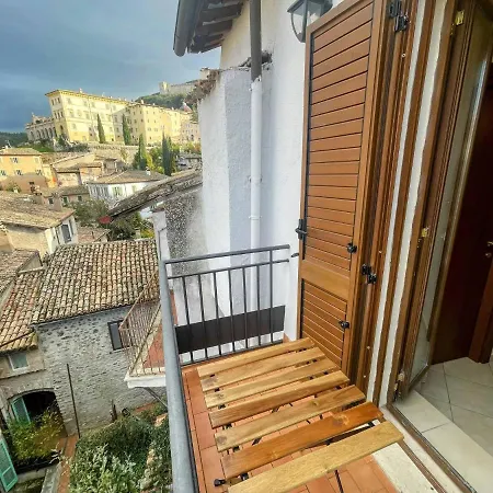 A1 - No Car Required Centrally Located - Sleeps 46