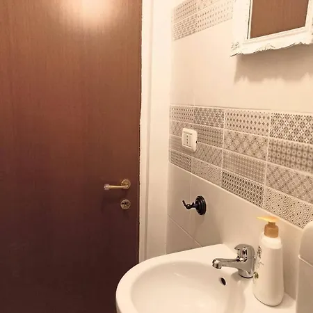 A1 - No Car Required Centrally Located - Sleeps 46 Lägenhet Spoleto